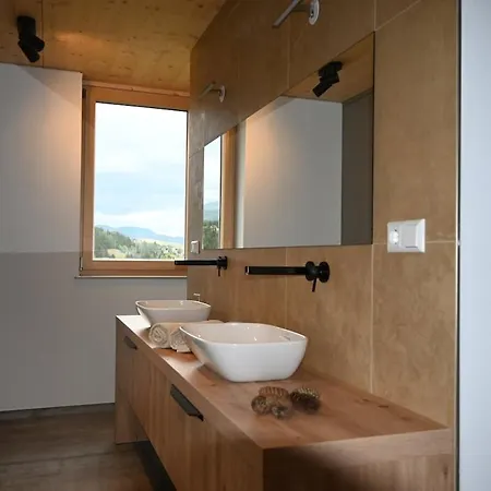 Haus Preber Willa *